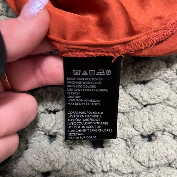 ✨ Urban Outfitters Burnt Orange Tie-Front Blouse ✨ Size Women's Small - Picture 6 of 9